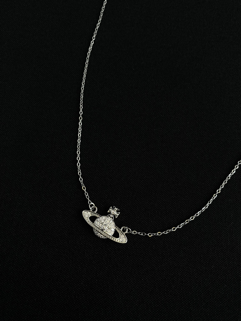 Collar Orbital